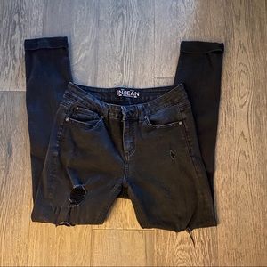 High waisted ripped jeans